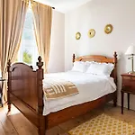 Charming Manor Nestled In Charente Vineyards Holiday home *