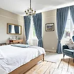 Charming Manor Nestled In Charente Vineyards *