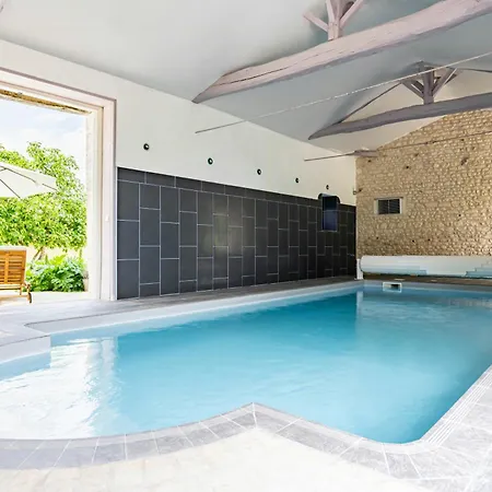 Charming Manor Nestled In Charente Vineyards Σπίτι διακοπών Ozillac