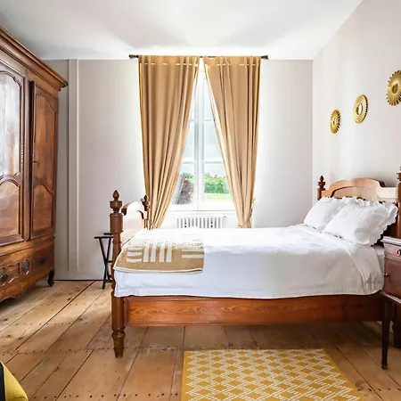 بيت للعطل Charming Manor Nestled In Charente Vineyards *