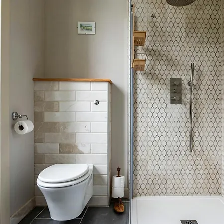 Charming Manor Nestled In Charente Vineyards