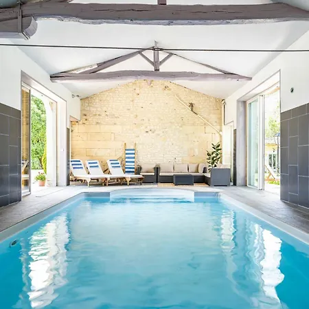 بيت للعطل Charming Manor Nestled In Charente Vineyards