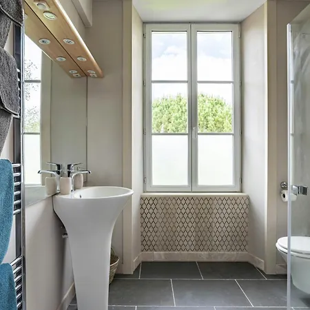 Charming Manor Nestled In Charente Vineyards * Ozillac