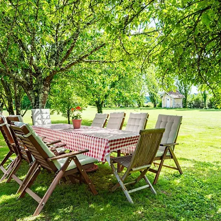 Charming Manor Nestled In Charente Vineyards *