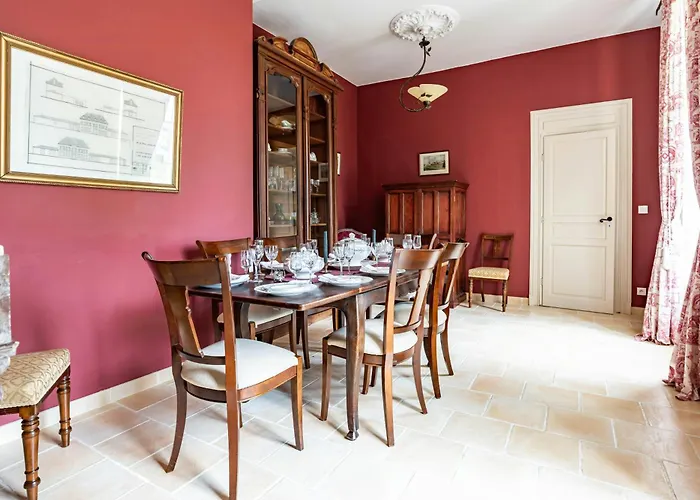 Charming Manor Nestled In Charente Vineyards