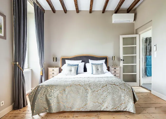 Charming Manor Nestled In Charente Vineyards Prázdninový dům *